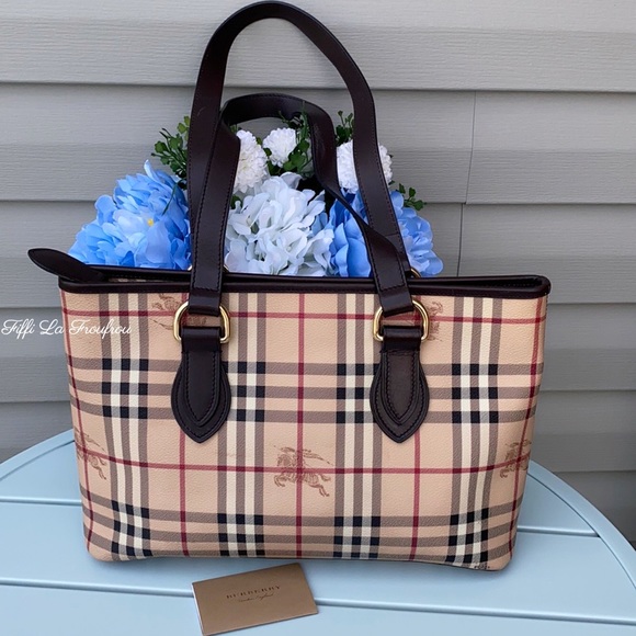 Burberry Handbags - Authentic Burberry tote